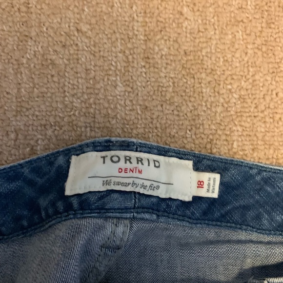 JEANS !! - Picture 2 of 3